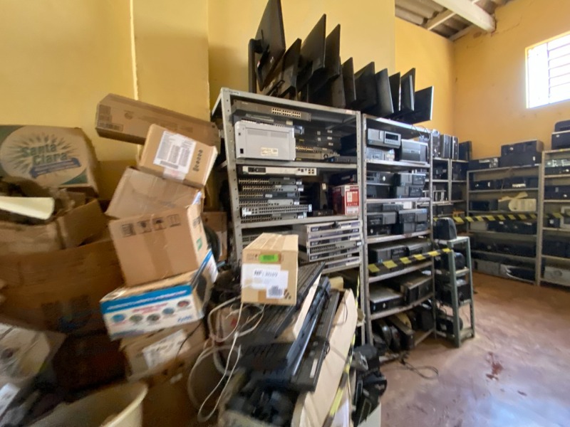 SUCATA DE EQUIPAMENTOS DE INFORMÁTICA - leilão extrajudicial - Não informado BR - lance mínimo R$ 1.000