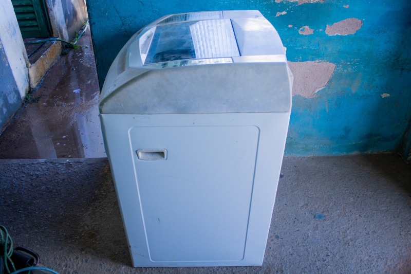 MÁQUINA DE LAVAR - leilão extrajudicial - Não informado BR - lance mínimo R$ 100