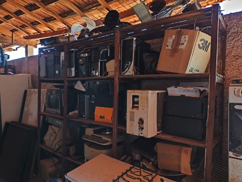 COMPUTADORES, IMPRESSORAS, MONITORES DE VIDEO E ESTABILIZADORES - leilão extrajudicial - Não informado BR - lance mínimo R$ 500