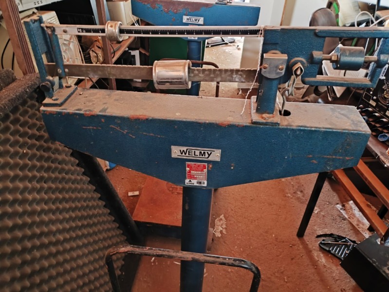 BALANÇA DE BRAÇO MODELO R104 CAP 300 QUILOS, TOTALIZANDO 03 (TRÊS) - leilão extrajudicial - Não informado BR - lance mínimo R$ 100