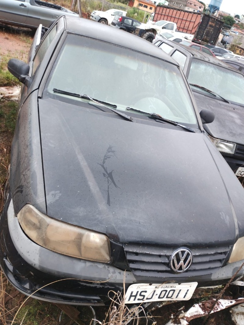 Campestre/MG - VW/Saveiro 1.8 Plus, ano fabricação/modelo 20 - leilão judicial - Campestre MG - lance mínimo R$ 11.000